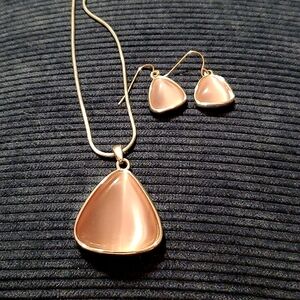 Vintage pink geometric pendant on a silver toned snake style chain and earrings